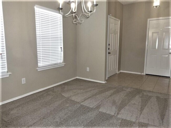 Building Photo - 15011 Sunset Villa Ct