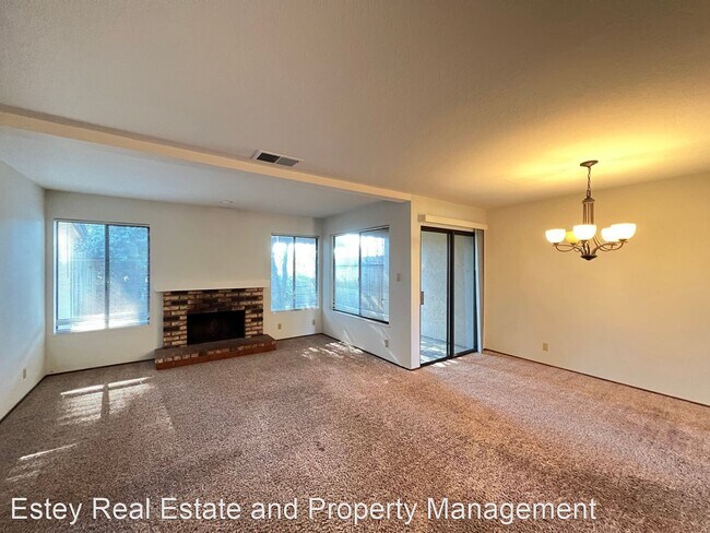Building Photo - 3 br, 2.5 bath House - 1214 Grove Cir