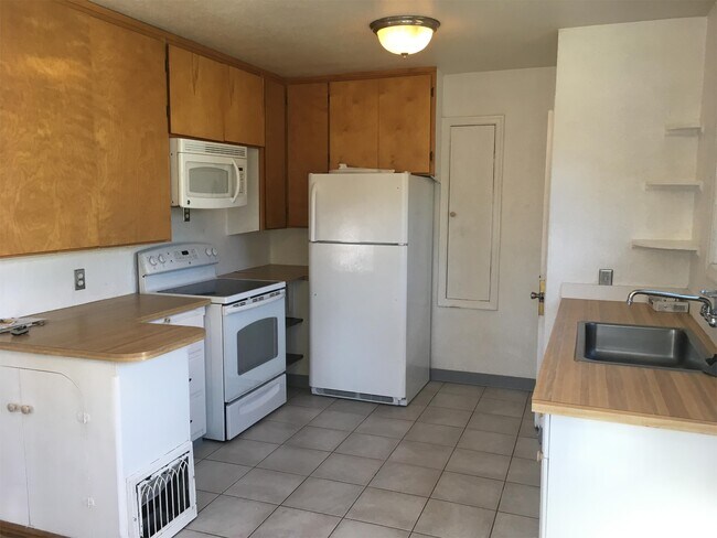 Photo - 1625 N Holman St House