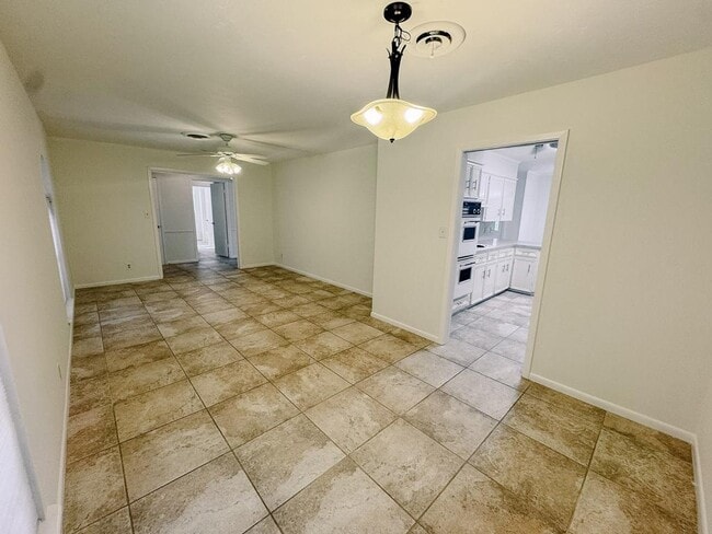 Foto del edificio - 504 Berkshire Ln