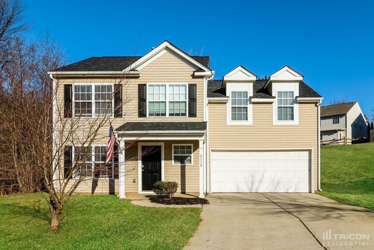 Foto principal - 5118 Quaking Grass Ct