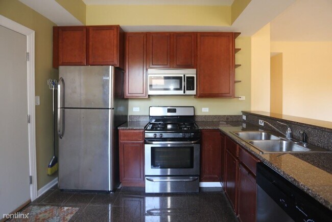 Building Photo - 4 br, 3 bath Duplex - City Flats Chicago F...