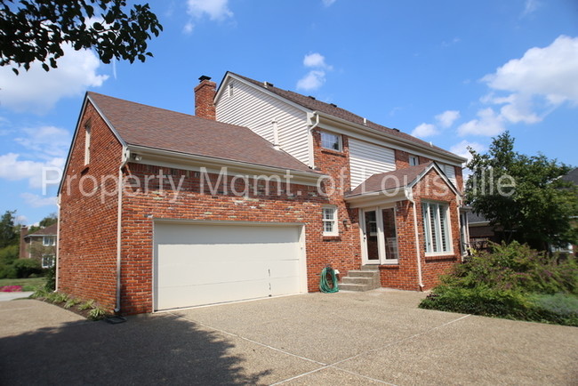 Building Photo - 413 Lake Forest Pky