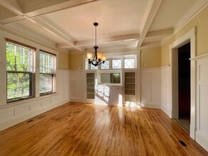 Building Photo - 3161 Park Ave