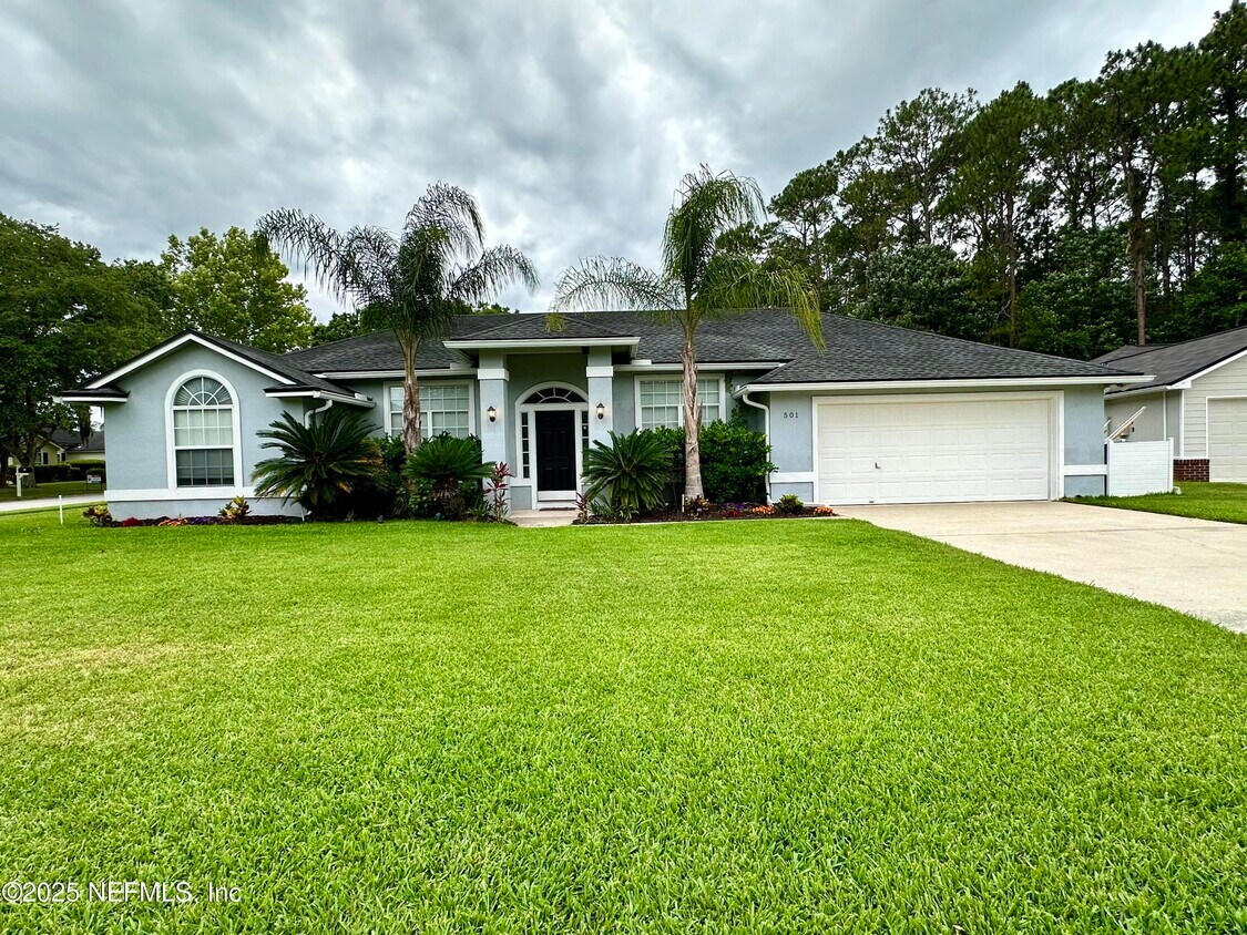 Foto principal - 501 Magnolia Garden Ct