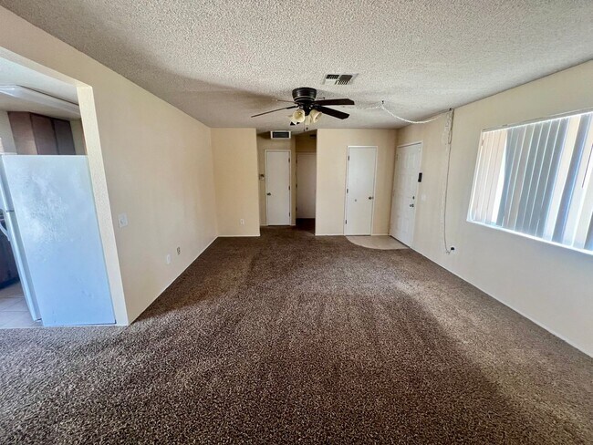 Foto del edificio - 2 Bedroom 1 Bath - Chocolate Drop Area