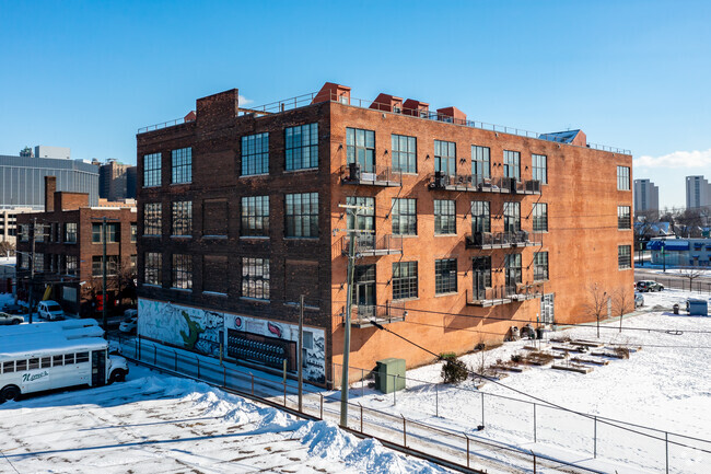 Foto del edificio - Grinnell Place Lofts