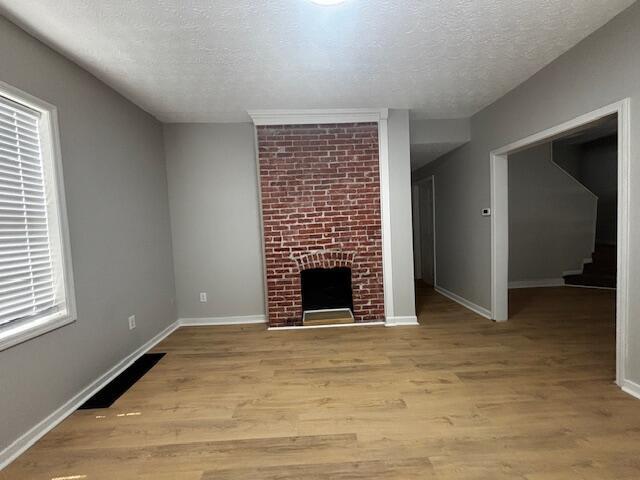 Foto del edificio - 33 S Cypress Ave