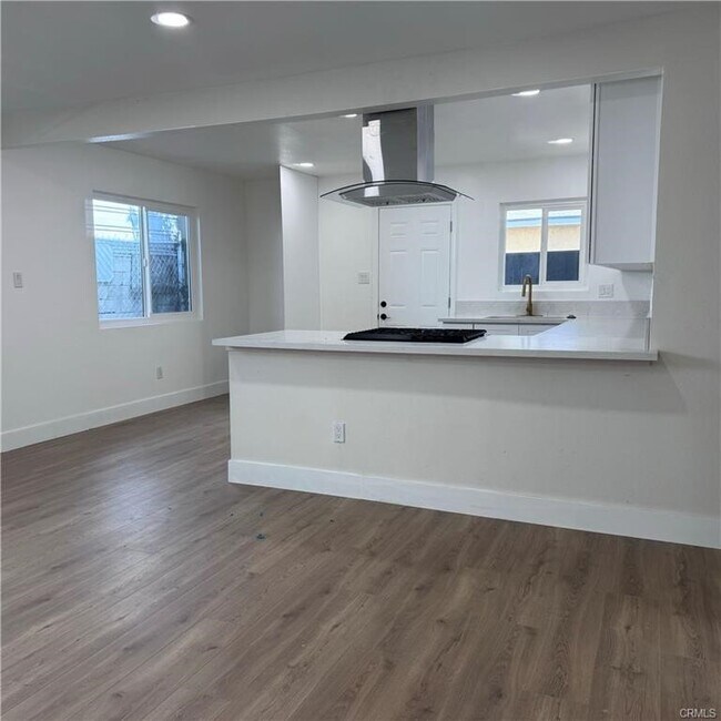 Building Photo - 7031 Hood Ave