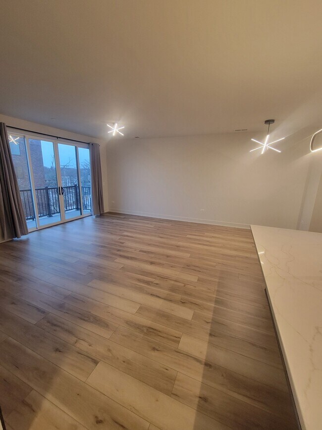 Foto del edificio - 302 W Liberty Dr