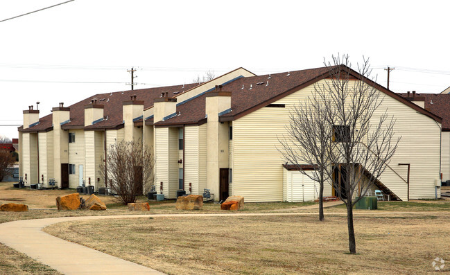 Building Photo - Quail Creek Villas