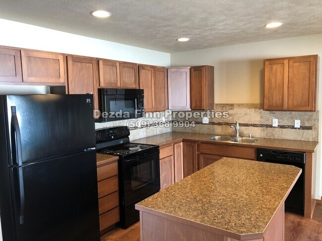Building Photo - Spokane Valley Duplex 3 bed/2.5 bath
