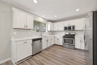 Building Photo - 2918 Colonel Ct Dr