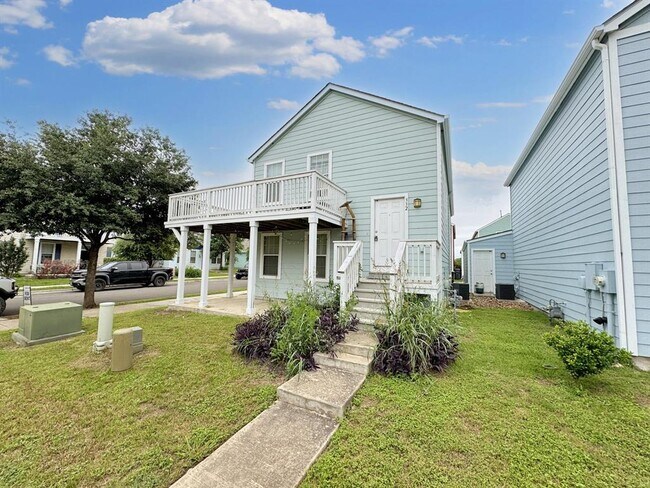 Building Photo - 332 Trestle Tree