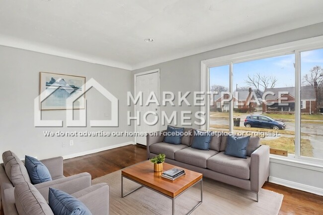 Foto del edificio - 16501 Fairmount Dr