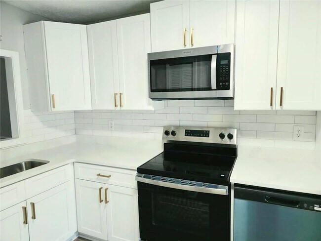 Foto del edificio - 1221 Oak Forest Ct SW