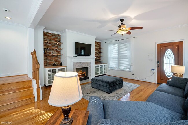 Building Photo - 1 br, 1 bath House - 997 Lena St NW Gorgeo...