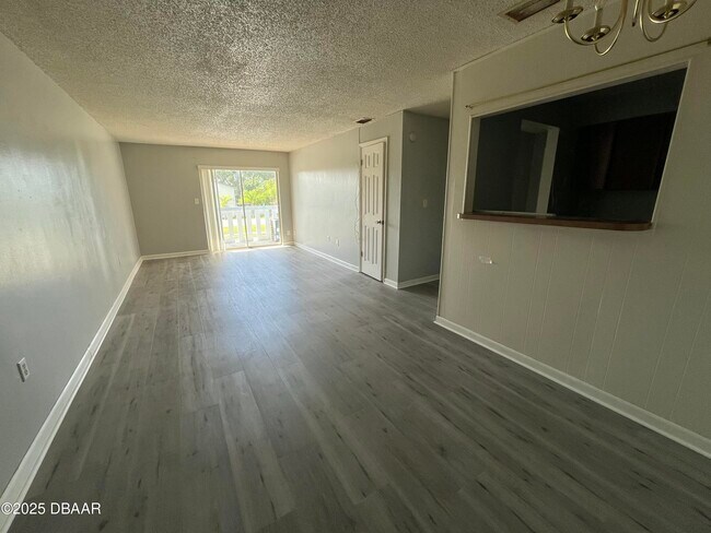 Foto del edificio - 1850 S Park Ave