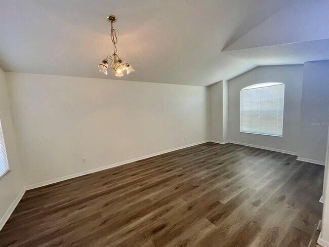 Foto del edificio - 3038 Eagle Crossing Dr