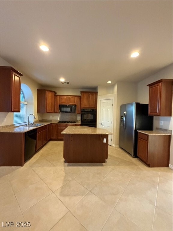 Building Photo - 1016 Bonitos Suenos St