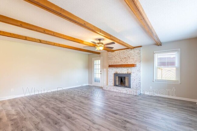 Building Photo - 2415 Gleneagles Dr