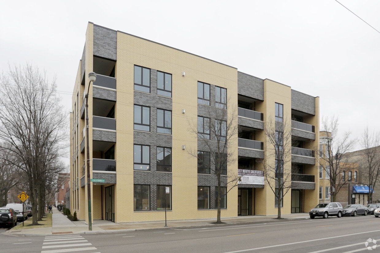 Primary Photo - 1017 N California Ave