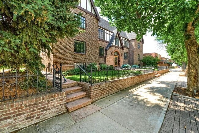 Foto del edificio - 2233 Kearney St