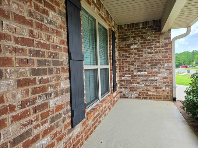 Building Photo - Foley 4/2 in Woodmont Subdivision available now