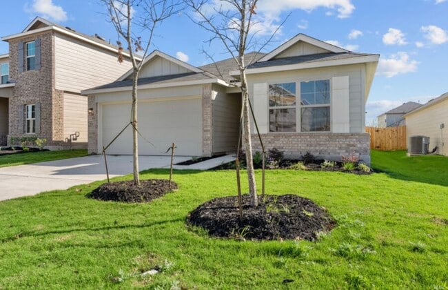 Building Photo - 5206 Halite