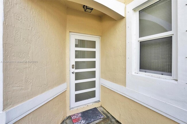 Building Photo - 15004 SW 50th Ct