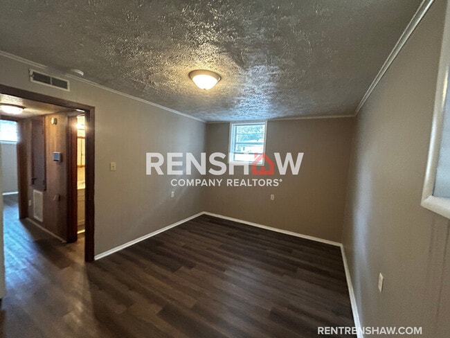 Building Photo - 115 Old Denmark Rd