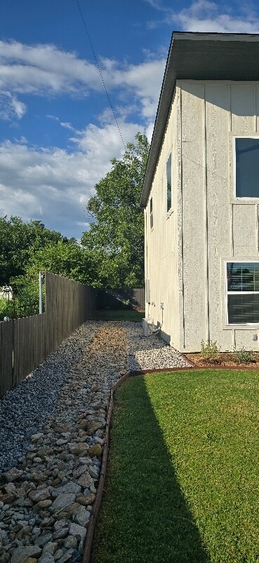 Foto del edificio - 404 W Wichita St