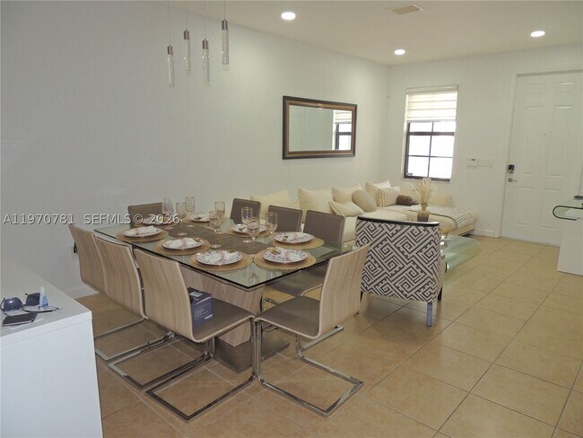 Foto del edificio - 11301 NW 88th St
