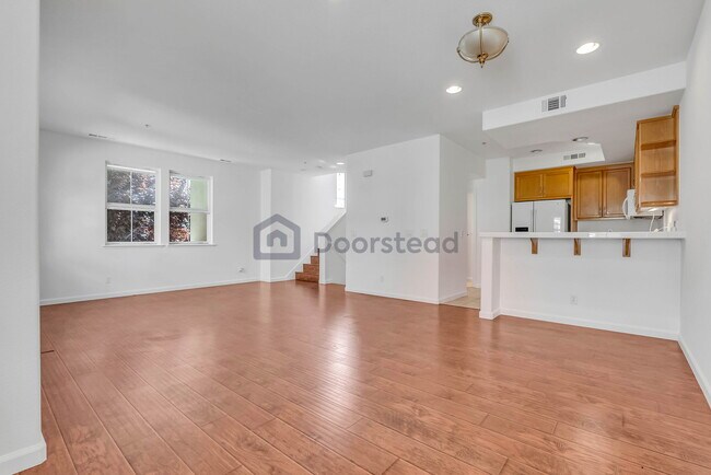Building Photo - 2535 Riparian Ct