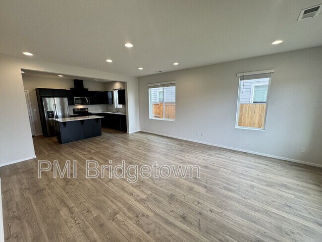 Foto del edificio - 16355 NW Morello Wy
