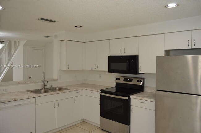 Foto del edificio - 1527 Veracruz Ln