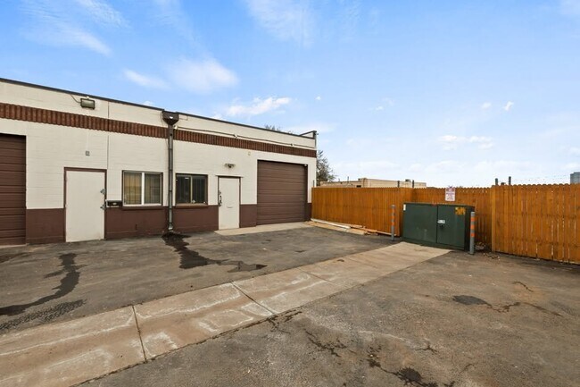 Foto del edificio - 903 Yuma St