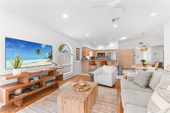 Foto del edificio - 690 100th Ave N