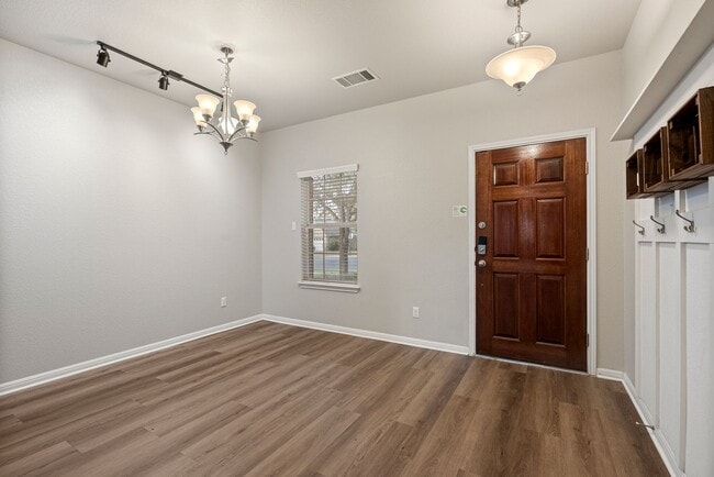 Building Photo - Beautiful 4 bed - 2.5 bath house in Hometown Kyle!