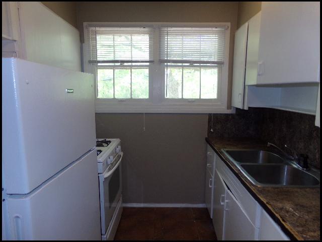 Foto del edificio - 6601 Kavanaugh Pl