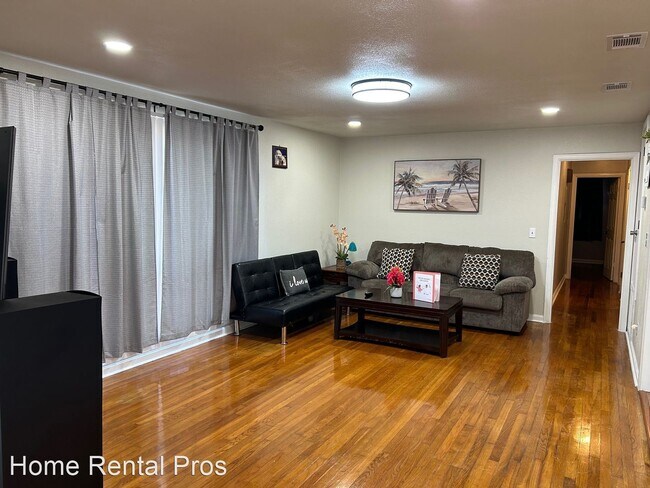 Foto del edificio - 4 br, 3 bath House - 612 Linden Rd