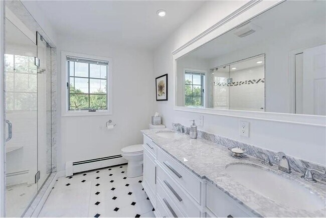 Foto del edificio - 37 Kingston Ln