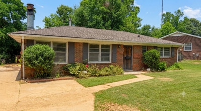 Building Photo - 1036 Zephyr Hills Dr