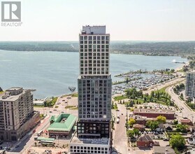 Building Photo - 39 Mary St