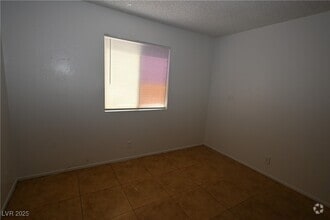 Building Photo - 302 Eastminister Ct