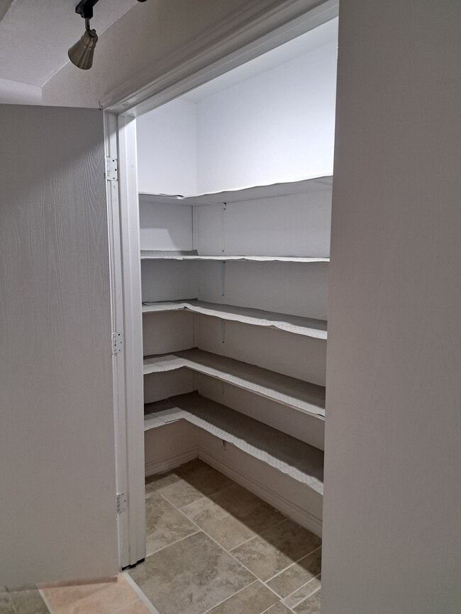 Building Photo - 6511 Flatstone Pass