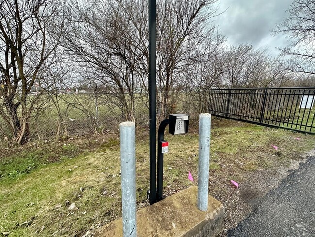 Photo - Experience Luxury Living at Bellagio Living II: Modern Apartments in Lawrence, Indiana