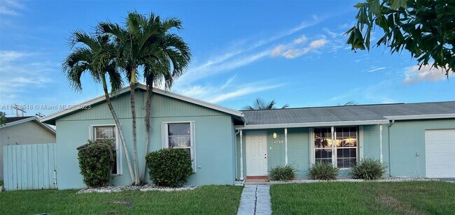 Building Photo - 25811 SW 130th Ave