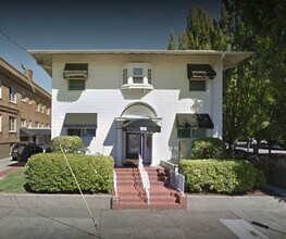 Building Photo - 1514 NE 14th Ave