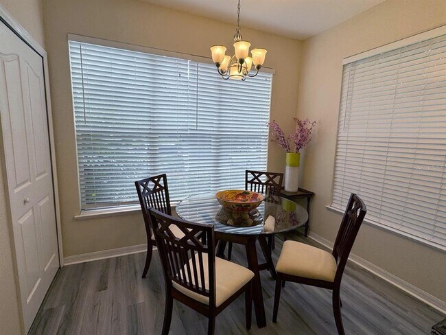 Foto del edificio - 8927 Legacy Ct
